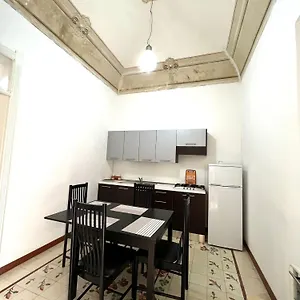 Apartament Cortile Bassi 185